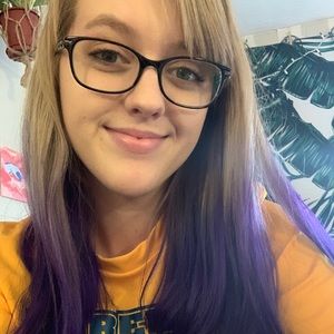 Meet your Posher, Briana